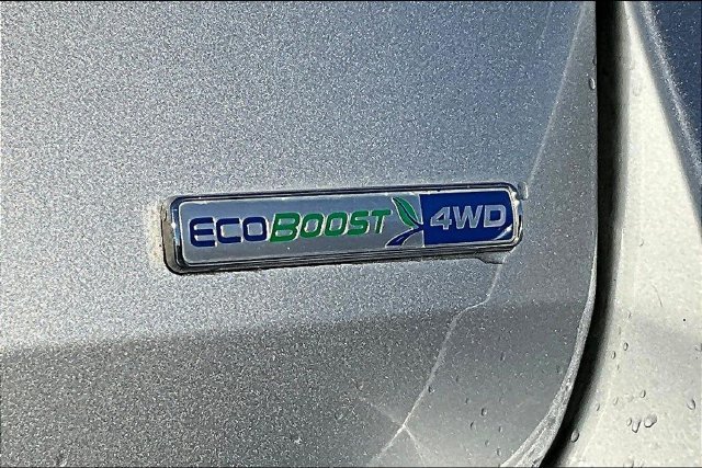 Used 2020 Ford Explorer XLT w/ Equipment Group 202A AWD/4WD image 23