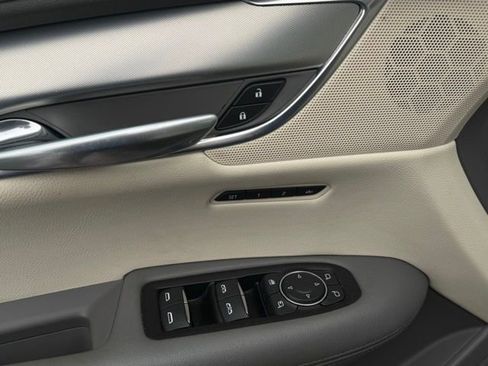 Used 2018 Cadillac XT5 Premium Luxury image 13