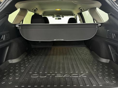 Used 2020 Subaru Outback Premium AWD/4WD image 37