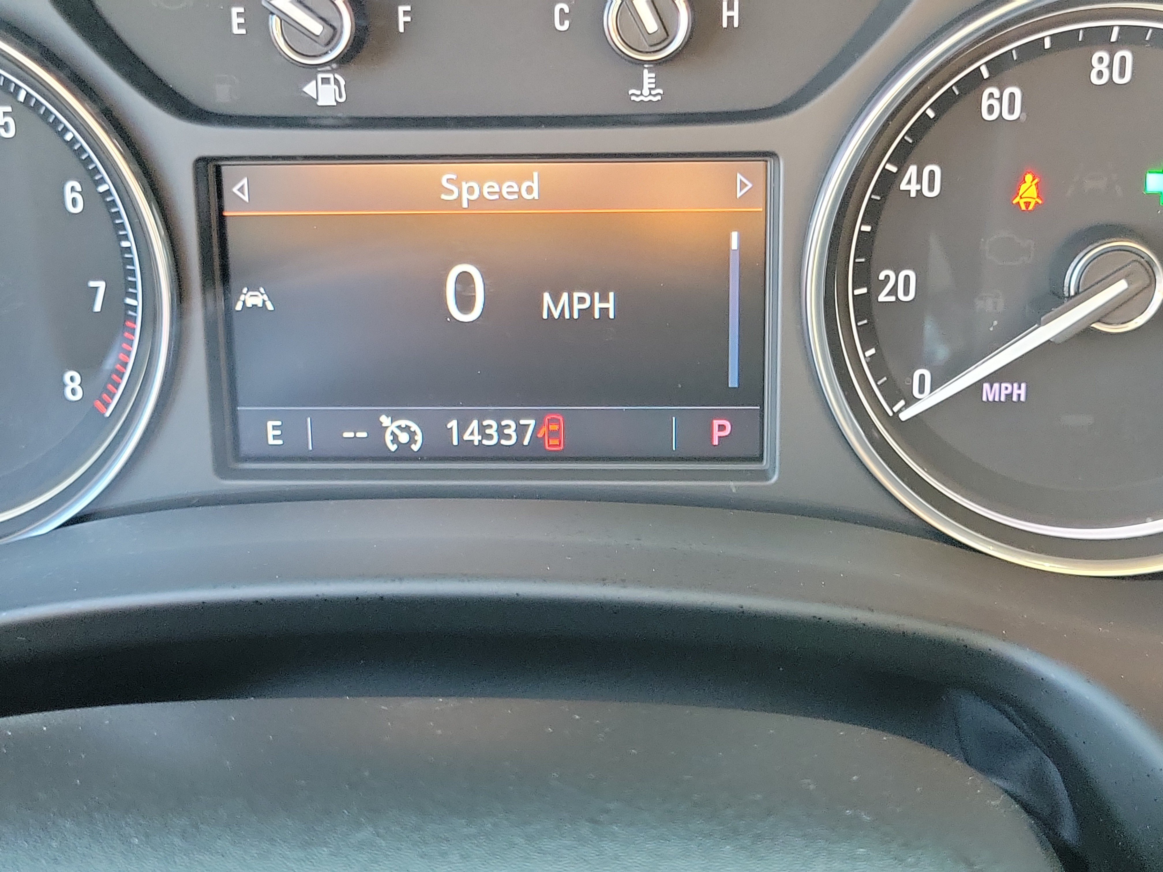 Used 2024 Buick Enclave Essence w/ Experience Buick Package FWD image 25