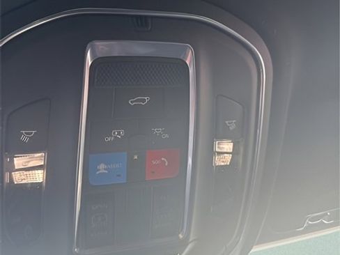 New 2025 Jeep Grand Cherokee L Altitude image 16