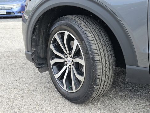 Certified 2025 Ford Explorer ST-Line image 33