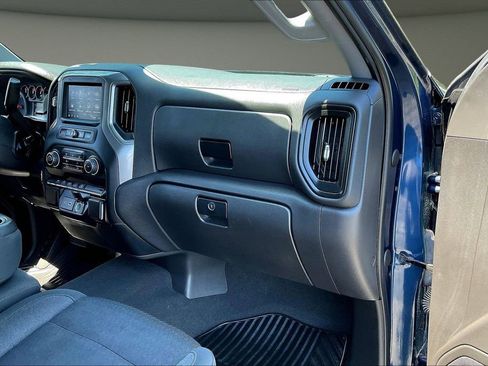 Used 2022 Chevrolet Silverado 1500 Custom w/ LPO, Dark Essentials Package AWD/4WD image 28