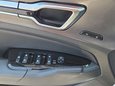 Used 2024 Kia Sportage SX FWD image 16