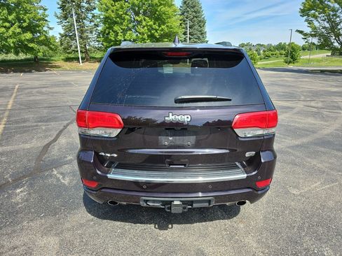 Used 2019 Jeep Grand Cherokee Overland AWD/4WD image 5