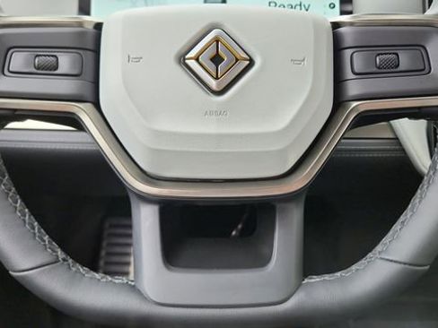 Used 2024 Rivian R1S Adventure image 70