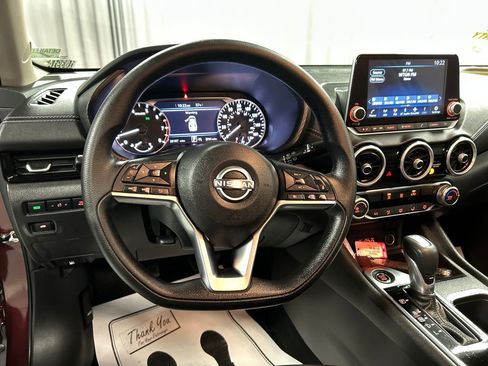 Used 2025 Nissan Sentra SV FWD image 13