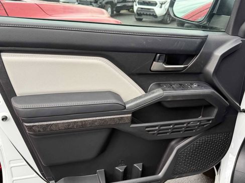 New 2026 Toyota Tacoma Limited AWD/4WD image 7