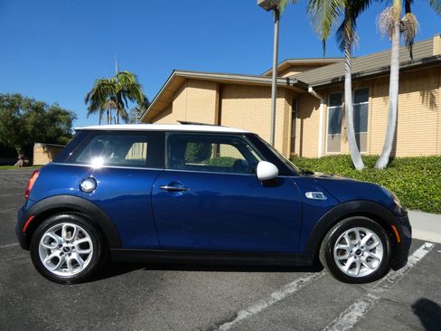Used 2015 MINI Cooper S image 6