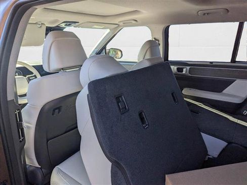 New 2025 Hyundai Santa Fe Limited image 18