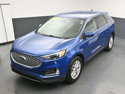 Certified 2024 Ford Edge SEL w/ Convenience Package AWD/4WD image 16