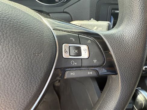 Used 2015 Volkswagen Jetta SE image 14