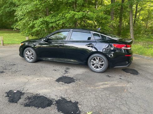 Used 2020 Kia Optima LX FWD image 34