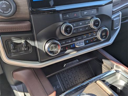 Used 2023 Ford Expedition Max Limited image 29