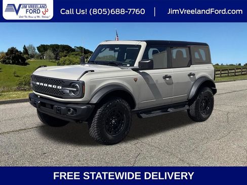 New 2026 Ford Bronco Badlands w/ Sasquatch Package AWD/4WD image 1