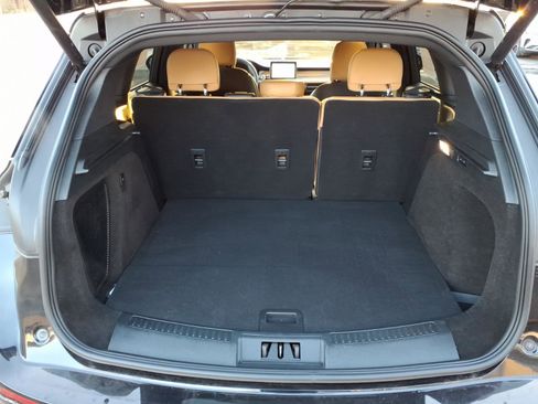 Certified 2022 Lincoln Corsair Reserve w/ Luxury Package image 17