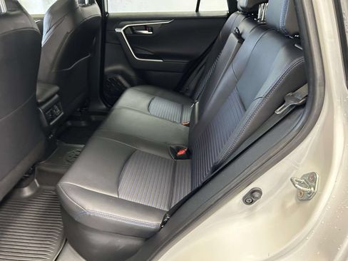 Used 2025 Toyota RAV4 XSE AWD/4WD image 16