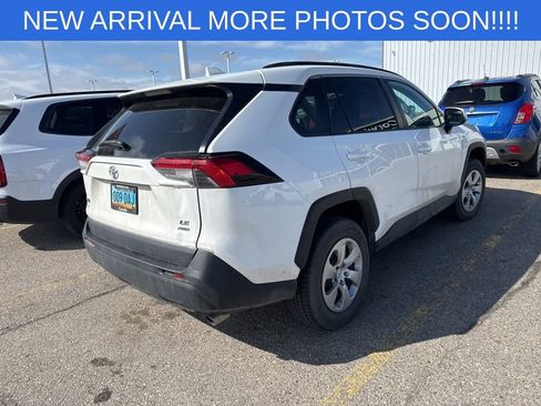 Used 2020 Toyota RAV4 LE w/ All Weather Liner Package AWD/4WD image 8