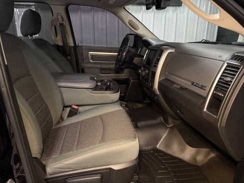 Used 2016 RAM 1500 Big Horn AWD/4WD image 32