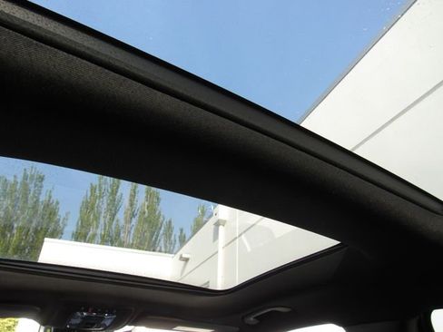 Certified 2023 Mercedes-Benz GLB 250 4MATIC image 28