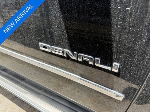 Used 2015 GMC Yukon Denali w/ Open Road Package AWD/4WD image 9