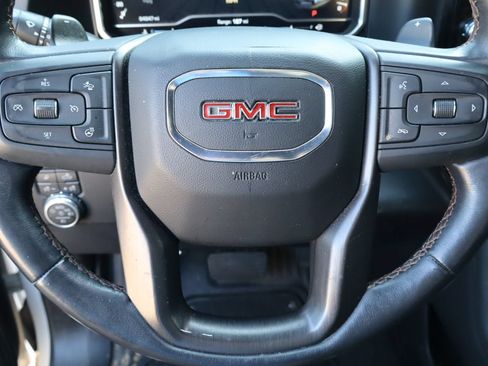 Used 2022 GMC Sierra 1500 AT4 w/ AT4 Premium Package AWD/4WD image 12