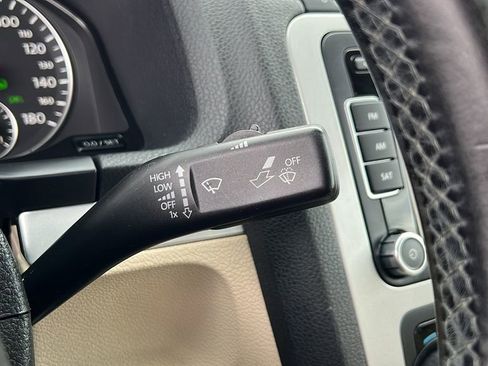 Used 2012 Volkswagen Eos Komfort FWD image 20