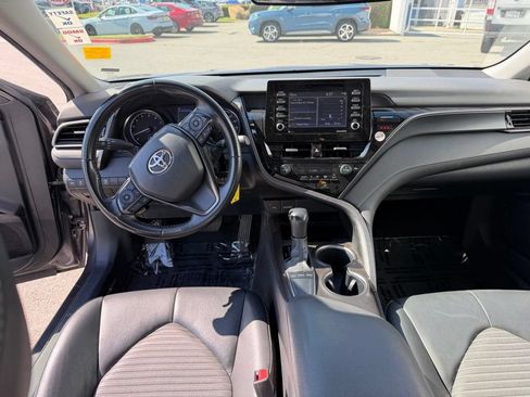 Used 2023 Toyota Camry SE FWD image 14