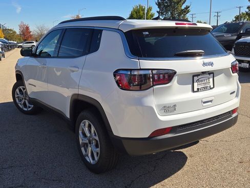 New 2026 Jeep Compass Latitude image 15
