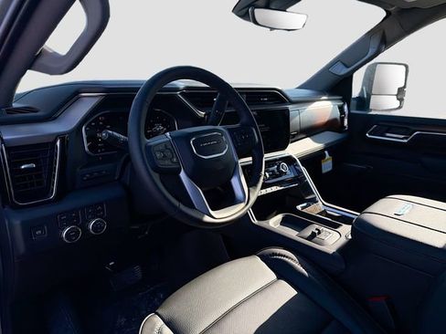 New 2026 GMC Sierra 2500 Denali w/ Denali Reserve Package AWD/4WD image 9