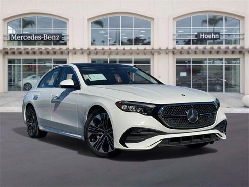 Used 2025 Mercedes-Benz E 350 Sedan image 25