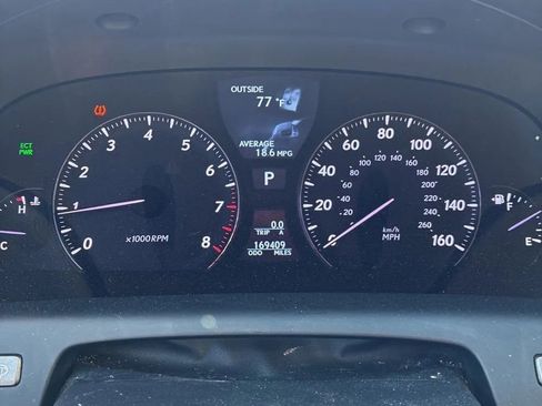 Used 2011 Lexus LS 460 AWD w/ Luxury Value Edition image 26
