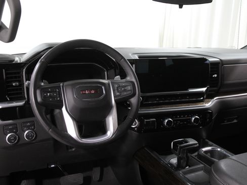 Used 2023 GMC Sierra 1500 Elevation w/ Preferred Package AWD/4WD image 7