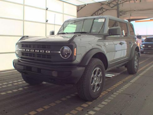 Used 2025 Ford Bronco Big Bend AWD/4WD image 2