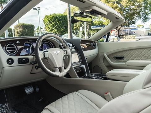 Used 2017 Bentley Continental GT V8 S image 16