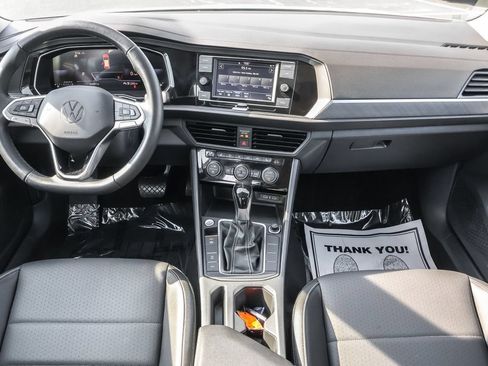 Used 2024 Volkswagen Jetta SE w/ Panoramic Sunroof Package FWD image 29