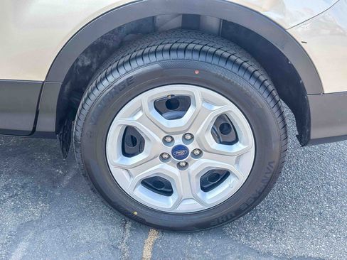 Used 2017 Ford Escape S FWD image 12