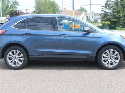 Used 2019 Ford Edge Titanium AWD/4WD image 7