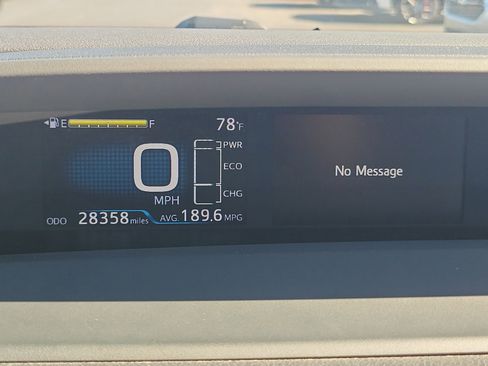 Used 2020 Toyota Prius Prime LE image 29