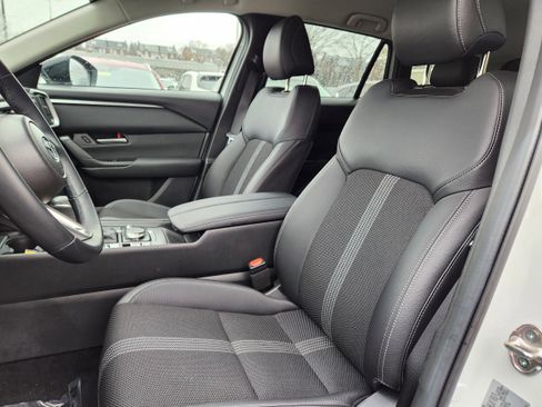 Certified 2025 MAZDA CX-50 2.5 Hybrid w/ Weather Package image 10