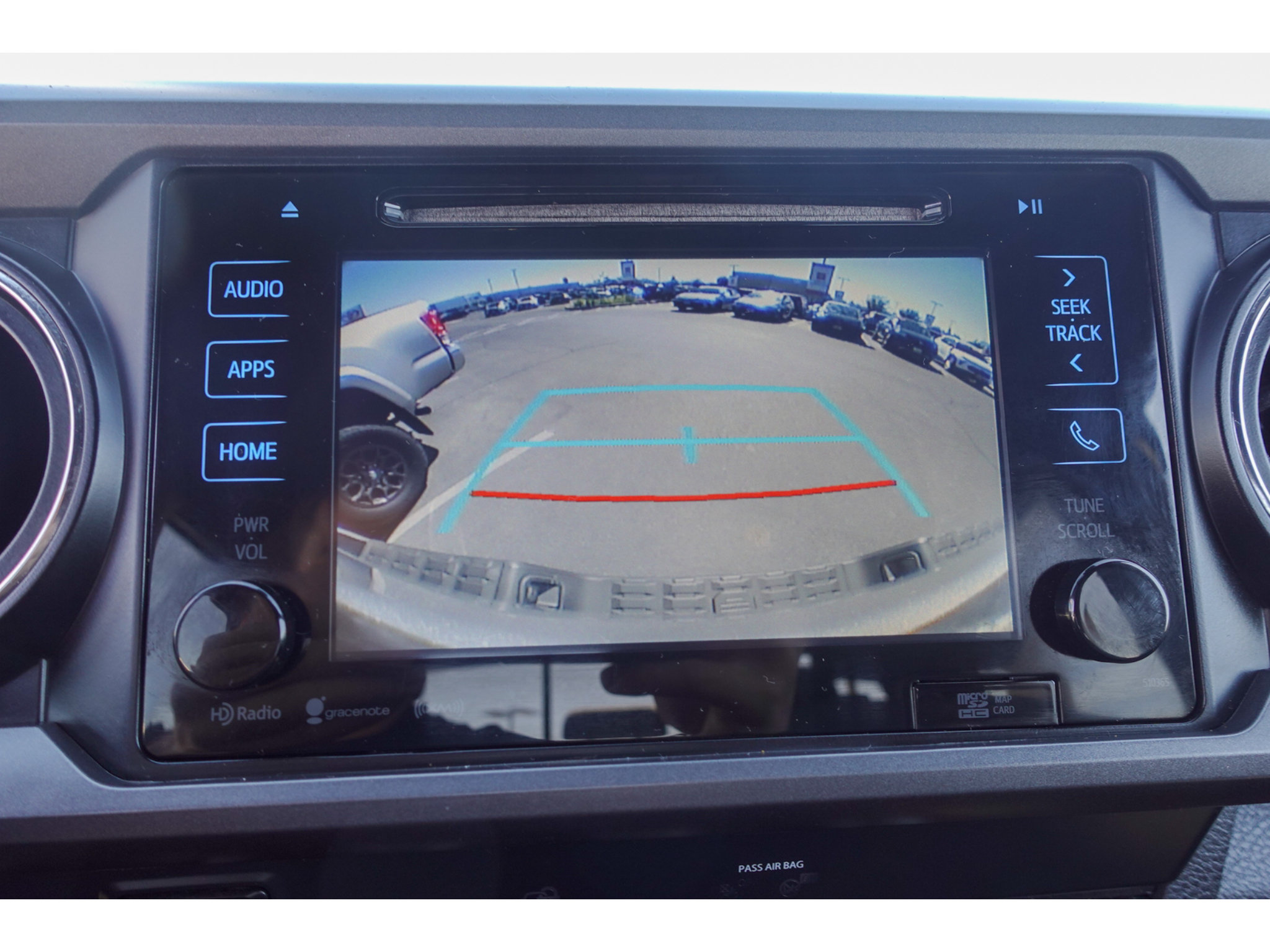 Used 2019 Toyota Tacoma TRD Off-Road w/ Technology Package AWD/4WD image 22