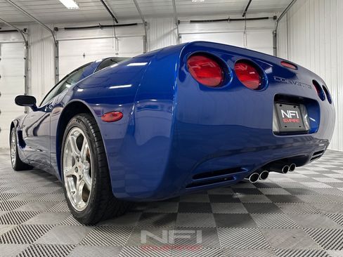 Used 2002 Chevrolet Corvette Convertible w/ Preferred Equipment Group2 RWD image 21