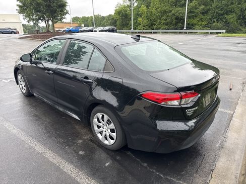 Used 2023 Toyota Corolla LE FWD image 10