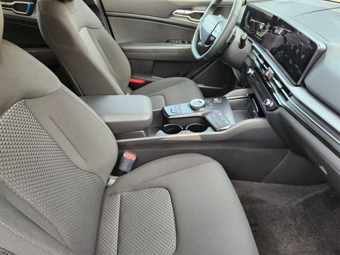 New 2026 Kia Sportage S image 13