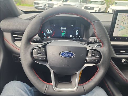 New 2026 Ford Explorer ST-Line w/ Premium Package RWD image 31