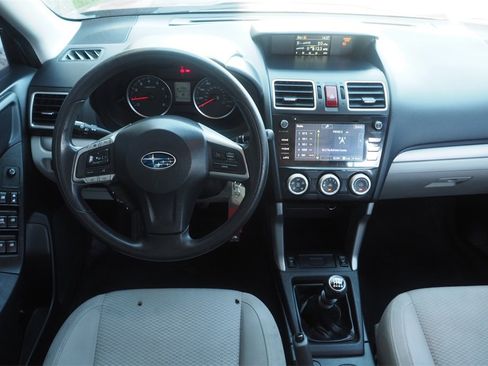 Used 2016 Subaru Forester 2.5i Premium image 24