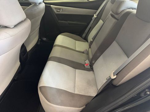 Used 2019 Toyota Corolla LE FWD image 6