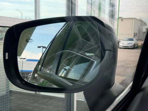 Used 2024 Subaru Forester Limited image 20