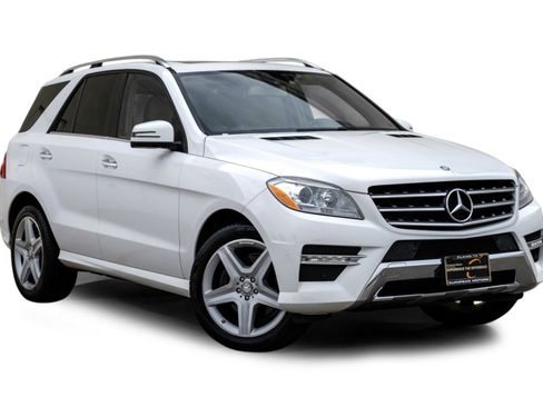 Used 2015 Mercedes-Benz ML 400 4MATIC image 6