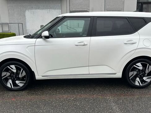 Used 2023 Kia Soul GT-Line FWD image 8